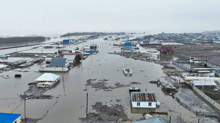 Учёный о наводнениях в РК: Одним годом всё не ограничится. В зонах риска лучше возводить временные строения