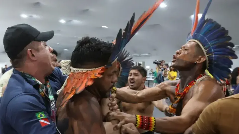Фото Reuters / Anderson Coelho