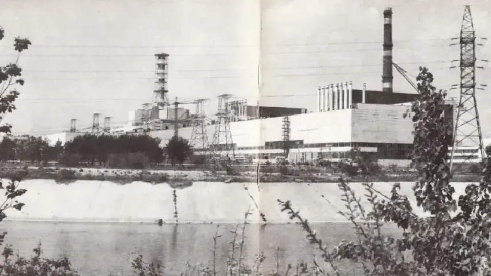 Так выглядела Чернобыльская АЭС перед аварией. Из фотоальбома "Припять", 1986 год / Прип'ять / Мистецтво, Ю. Евсюков