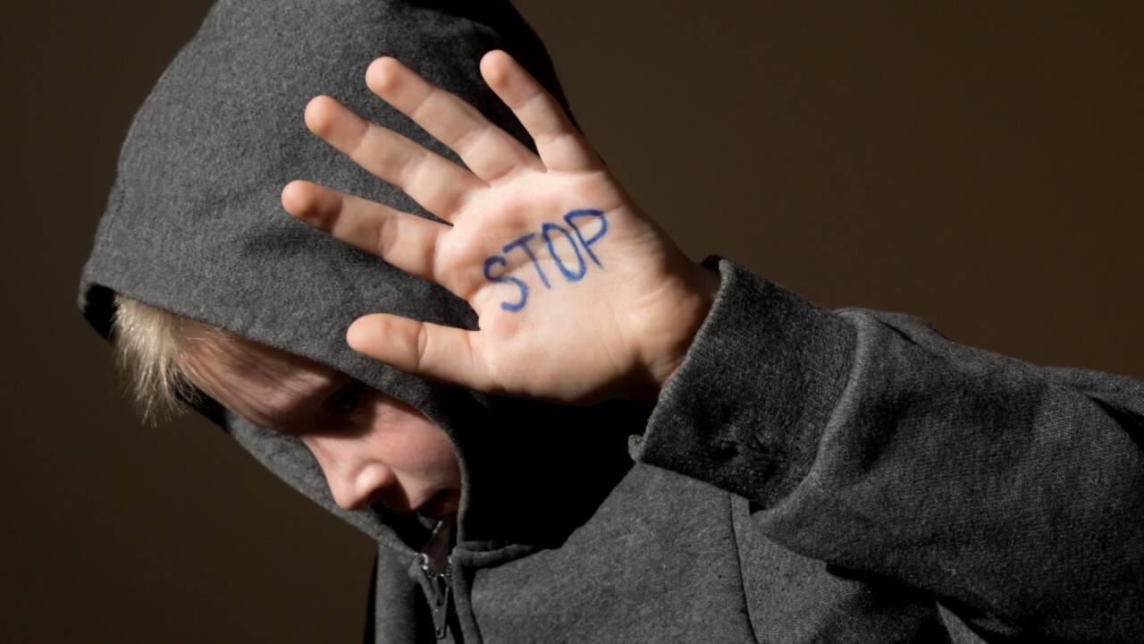 Полицейские нашли женщину, избивавшую ребёнка в поезде