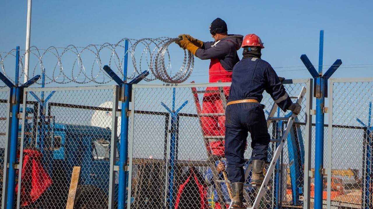 Для экспорта казахстанской продукции очень важен транскаспийский транспортный маршрут