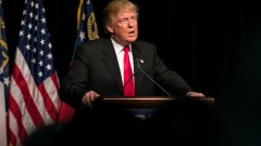 "Неужели хотят покупать у Китая?" Трамп анонсировал 25% пошлины на импорт стали и алюминия