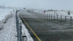 В Казахстане тестируют тросовые дорожные ограждения: уже есть первые результаты