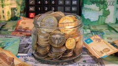 Лишь трое из десяти казахстанцев полностью довольны своим финансовым положением