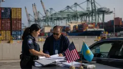 США ввели новые пошлины против Казахстана и ещё 59 стран из-за принудительного труда