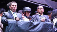 В Эквадоре прошёл первый тур выборов президента. Кандидаты голосовали в бронежилетах