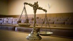 Трансляции из суда в YouTube: обвиняемого в избиении водителя скорой запретили снимать