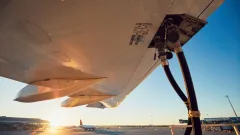 Аэропорт Уральска уличили в продаже топлива авиакомпаниям по разным ценам