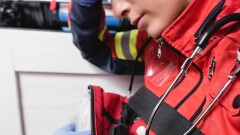 Сенатор предложил уравнять в статусе медработников и правоохранителей в Казахстане