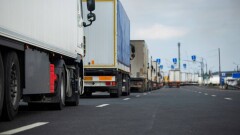 Затор из 400 авто образовался на границе Казахстана и Узбекистана: что случилось?
