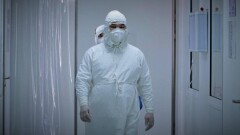 В Алматы зафиксировали вспышку стелс-омикрона. Город может вернуться в жёлтую зону