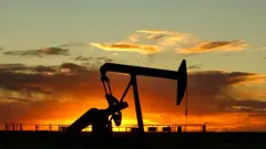 Нефть дорожает, но тенге слабеет к доллару. Почему?
