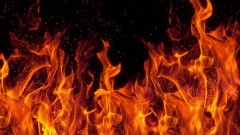 Девочка вытащила из пожара годовалых близнецов в Шымкенте