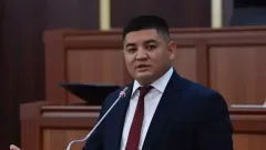 Кыргызский депутат сбежал от ГКНБ, выпрыгнув со второго этажа