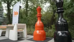 Телепрограмма "Информбюро" подарила Алматы шахматную площадку к своему 30-летию