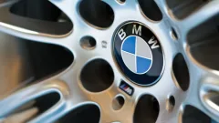 BMW отзывает почти 59 тысяч автомобилей из-за риска короткого замыкания