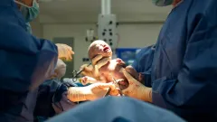 Шесть опухолей во время родов удалили врачи пациентке в Алматинской области