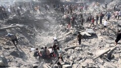 О смерти 200 человек в результате авиаударов Израиля по лагерю палестинских беженцев заявил ХАМАС