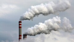 Превышение нормы вредных веществ в 18 раз: в Усть-Каменогорске из-за смога и тумана отменили авиарейсы