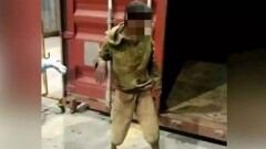 Мальчик из Бангладеш оказался в другой стране, играя в прятки