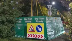 Буровые установки заметили на Саина в Алматы. В акимате объяснили работы по проекту SkyTrain