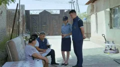 Полиция Шымкента обходит пенсионеров по домам, чтобы защитить их от мошенников