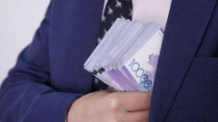 Осуждённый за взятку сотрудник Антикора отделался штрафом в 15 млн тенге