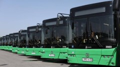 250 новых автобусов в Алматы стоят без дела, потому что на акимат подали в суд