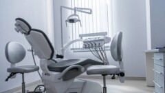 За ссору с пациенткой оштрафовали стоматолога из Конаева
