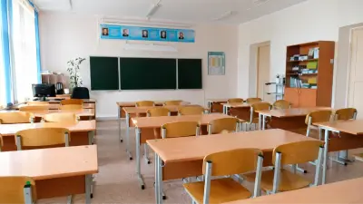 "Дефицит сохраняется естественным образом". Почему в Наурызбайском районе Алматы не хватает мест в школах