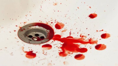 Известную общественницу осудили за жестокое убийство семилетней падчерицы в Алматы