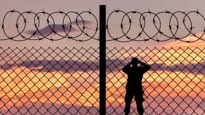 В Казахстане намерены проверять законность пребывания иностранцев при выдаче ИИН
