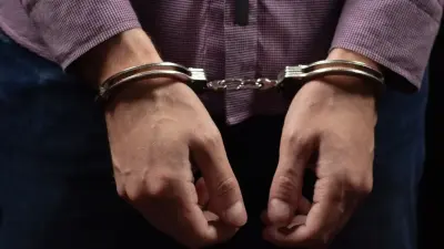 Блогера из Шымкента подозревают в шантаже сотрудника акимата