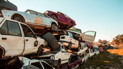 Скляр о призывах отменить утильсбор: Различные люди сознательно работают против собственной страны