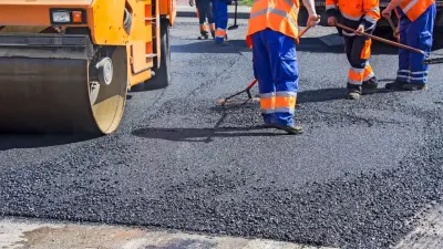 Почему участок дороги на Саина –  Рыскулова в Алматы не успеют открыть до конца года