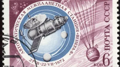 Советский аппарат может неконтролируемо войти в атмосферу и упасть на Землю