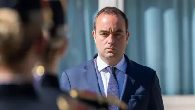 Новый премьер-министр Франции подал в отставку