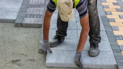 Сначала уложили плитку, потом начали менять трубы: в акимате Алматы обещают работать более согласованно