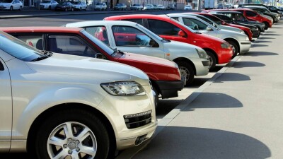 "22,5 автомобиля на 100 человек". Достаточно ли обеспечены казахстанцы личным автотранспортом