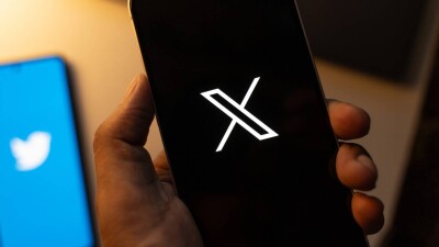 Соцсеть X запустила программу монетизации для блогеров