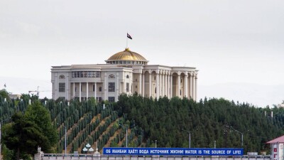 Таджикского депутата лишили мандата и арестовали за попытку свержения правительства