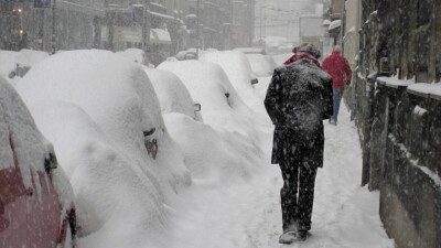 Более 200 тысяч домов и предприятий в США остались без электричества из-за сильного снегопада