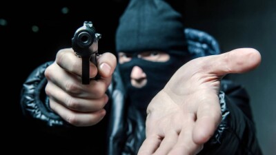 Разбойное нападение на бизнесмена в Экибастузе: полиция разыскивает преступников