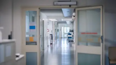 В поликлинике Астаны деньги для лечения пациентов тратили на поездки в Италию