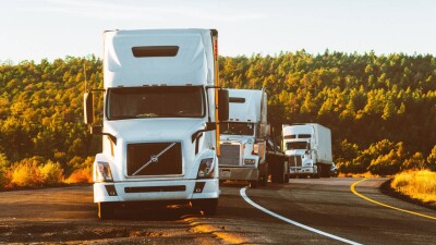 Грузоперевозчикам упростят получение транспортных разрешений на въезд в Китай