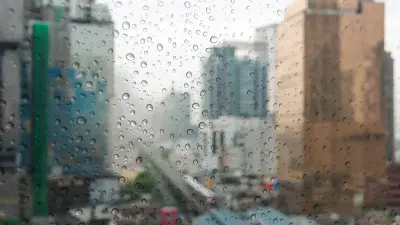 Экстремальные ливни в Пекине: погибли не менее 30 человек, десятки тысяч эвакуированы