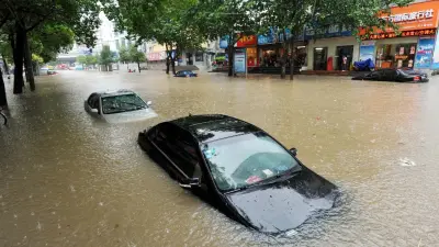 В Китае из-за ливней и прорыва дамбы погибли 39 человек