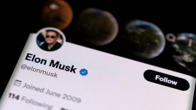 Илон Маск предложил продавать синюю галочку верификации в Twitter всем желающим
