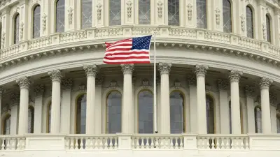 Шатдаун в США длится третью неделю: более четырёх тысяч госслужащих уволили