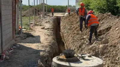 Нарушения при строительстве в одном из микрорайонов Алматы привели к просадкам на дорогах